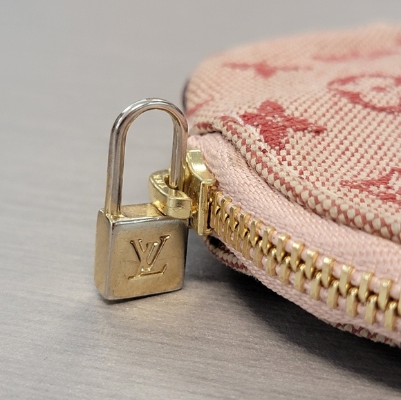 LV Mini Lin Cherry Monogram Coin Purse - Picture 3 of 7